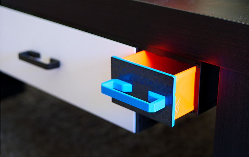 An Essential faceplate on a Decor drawer, with a bolt-on handle